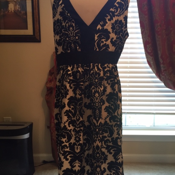 LOFT Dress - Picture 2 of 3